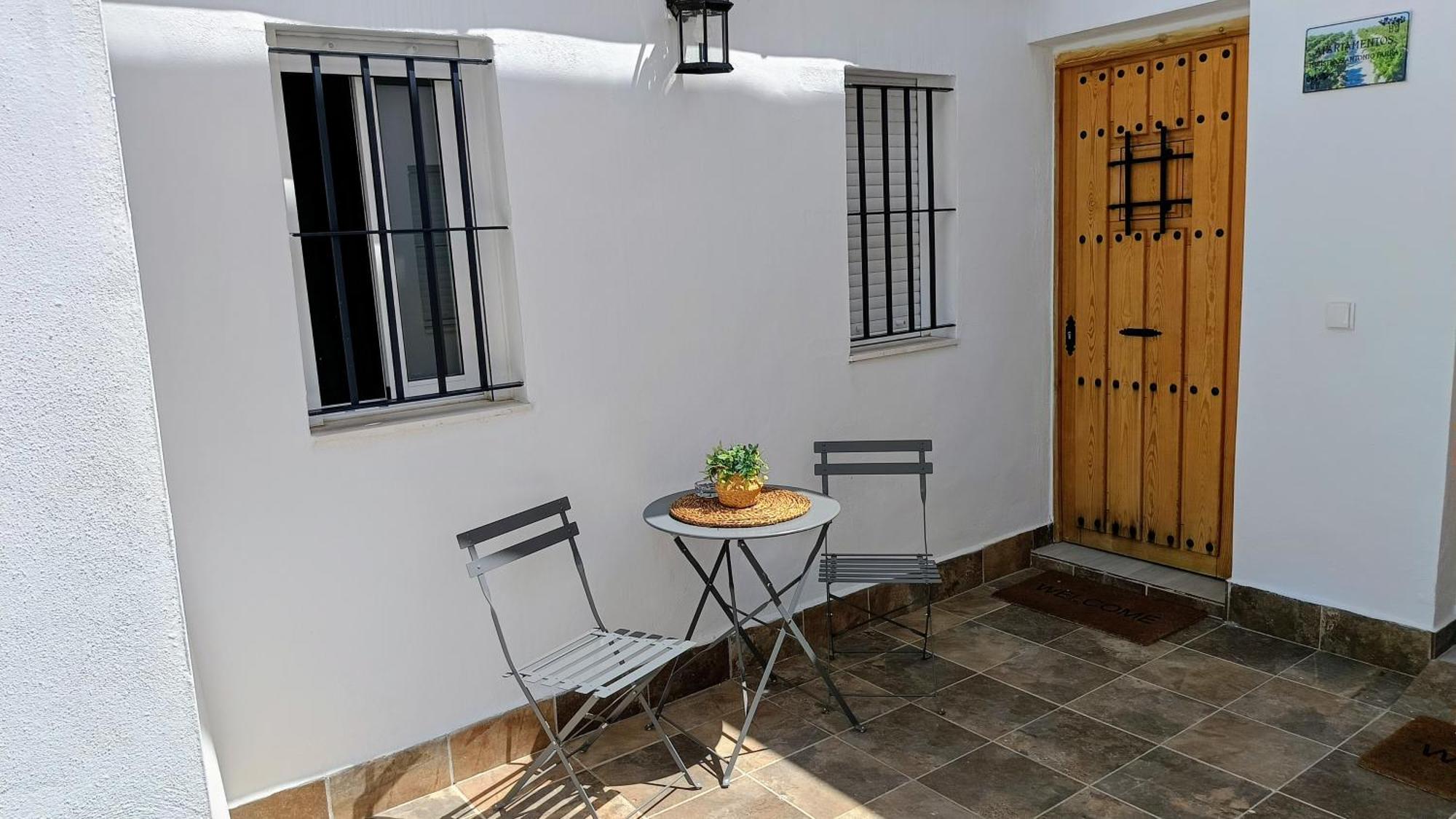 Apartamentos Turisticos A.Parra Jerez de la Frontera Exterior photo